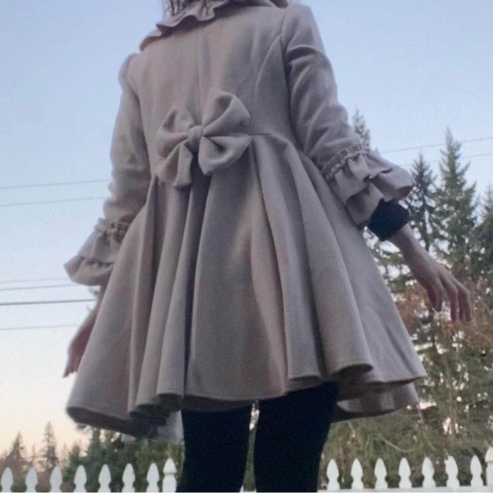 frilly trench coat size XS